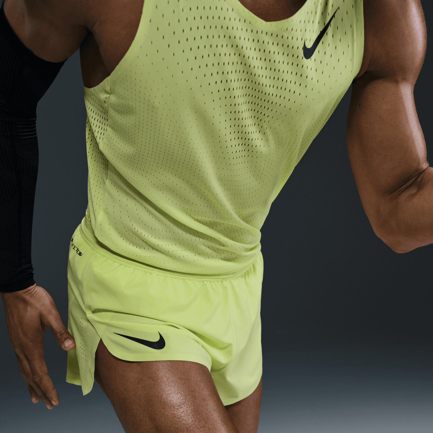 Mens Nike Dri-Fit ADV Aeroswift 2In BF Short