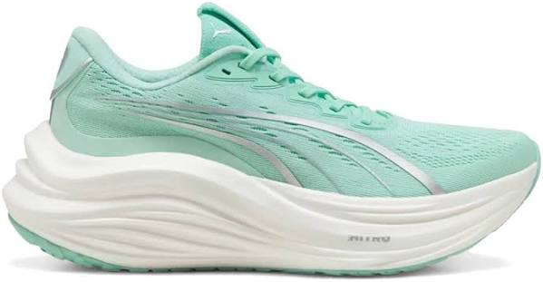 Womens Puma MagMax NITRO