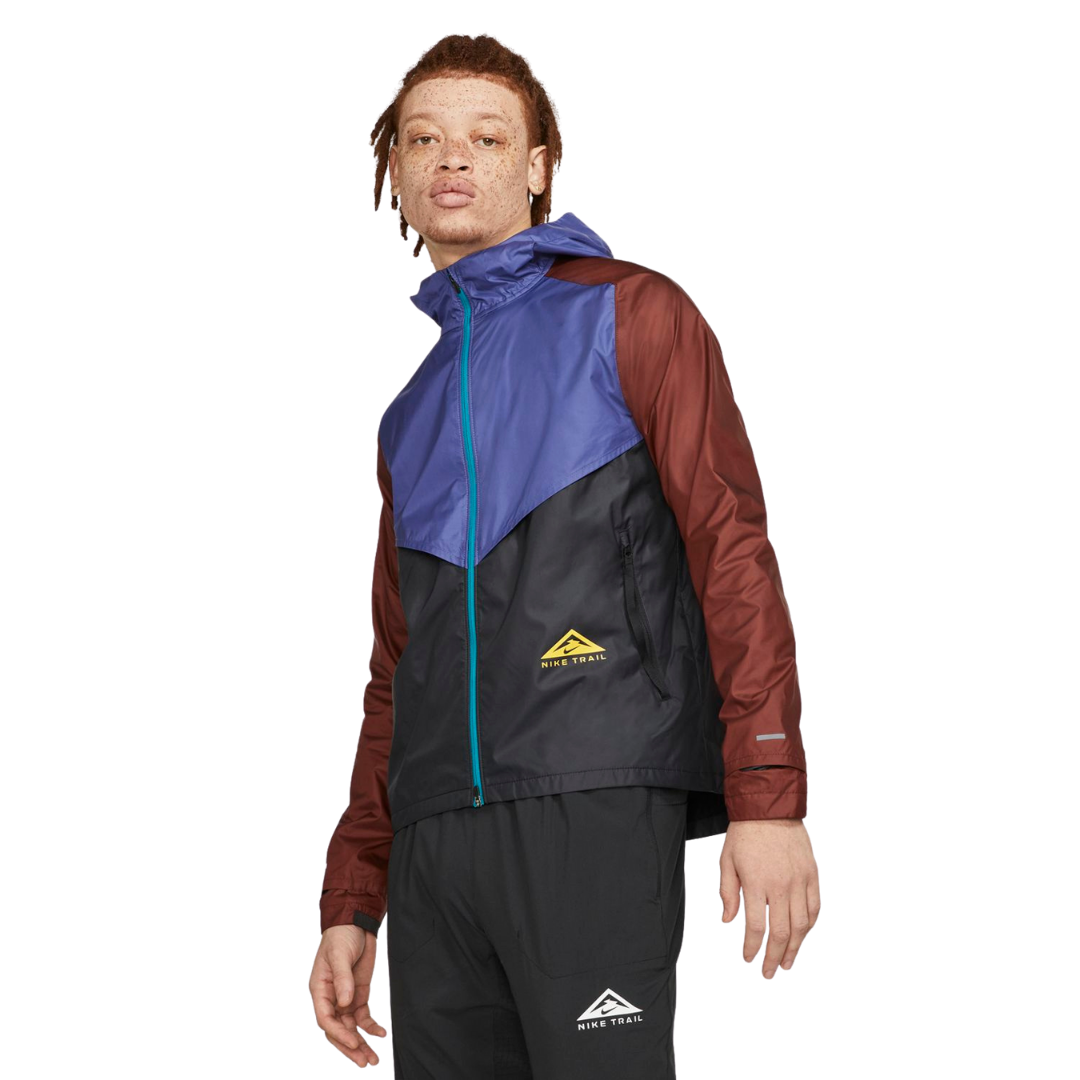 University gold nike sales jacket