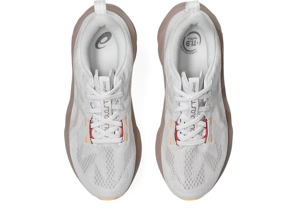 Womens Asics Novablast 5