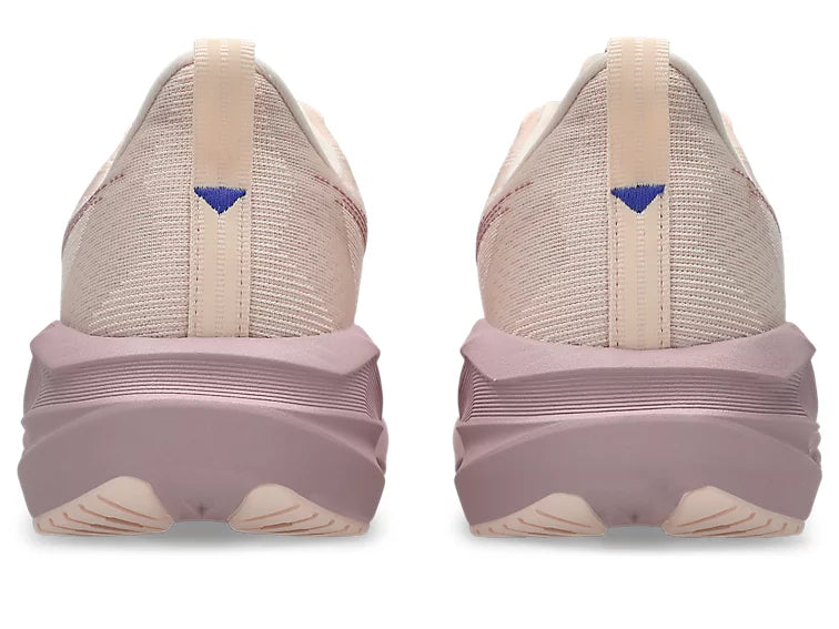 Womens Asics Novablast 5