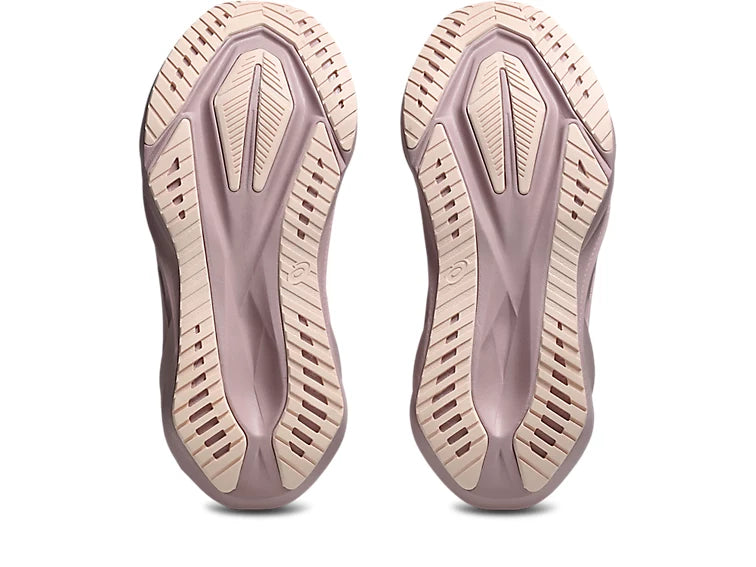 Womens Asics Novablast 5