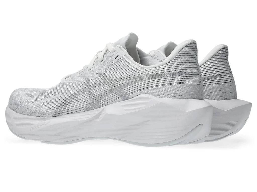 Womens Asics Novablast 6