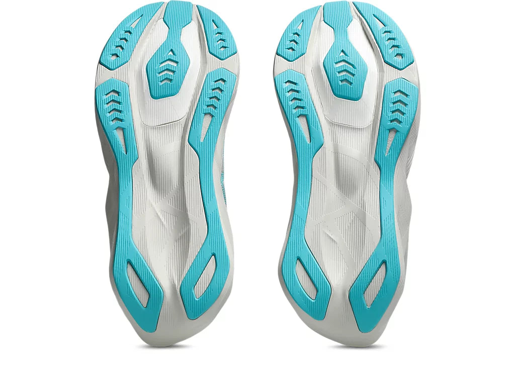 Womens Asics Novablast 6