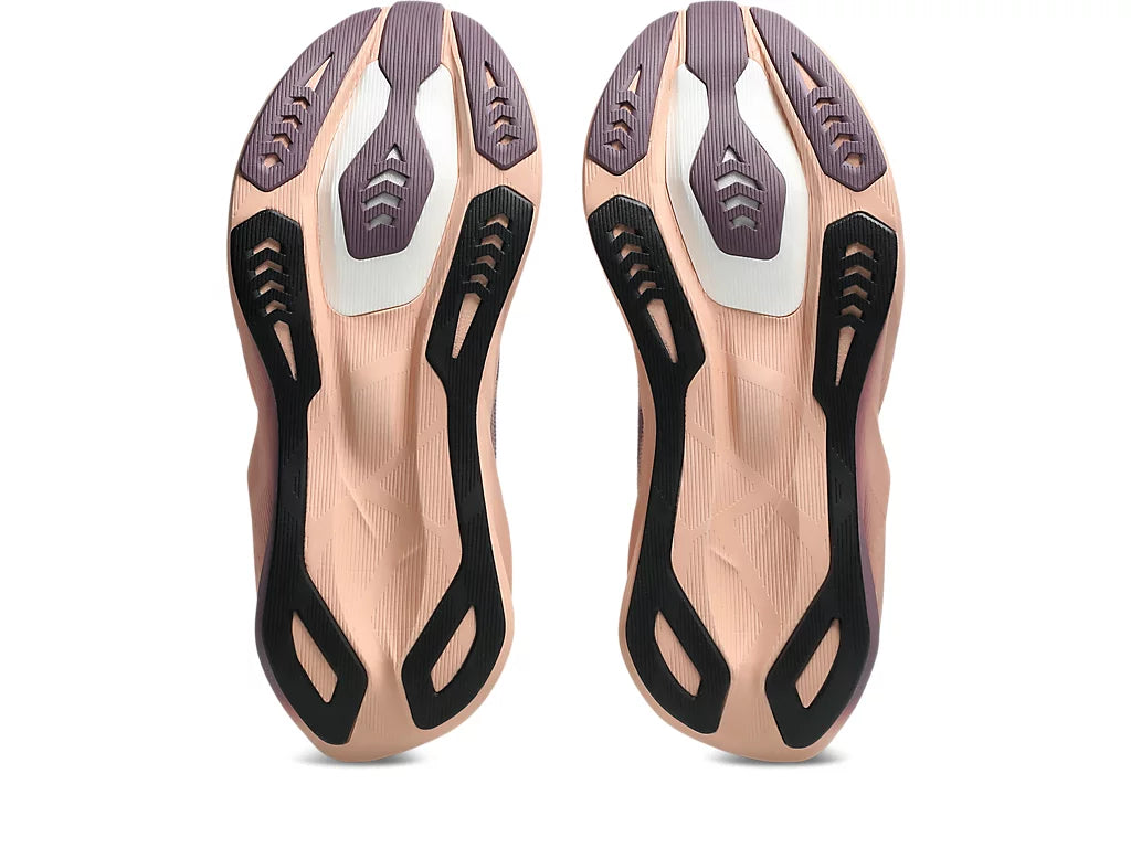 Womens Asics Novablast 6