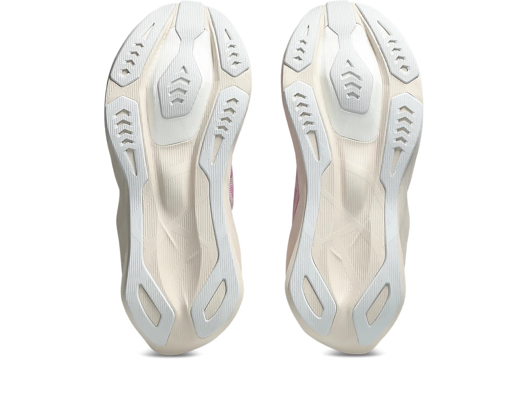 Womens Asics Novablast 6