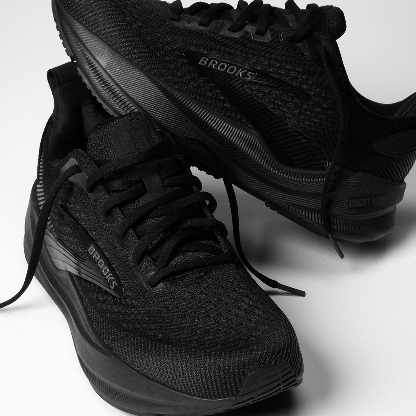 Mens Brooks Ghost Max 4