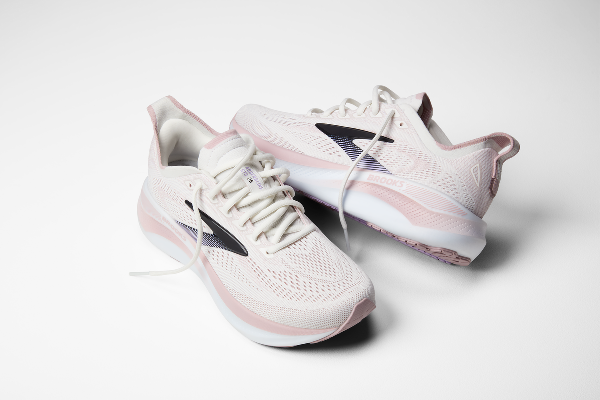 Womens Brooks Adrenaline GTS 26 (2E Extra Wide)
