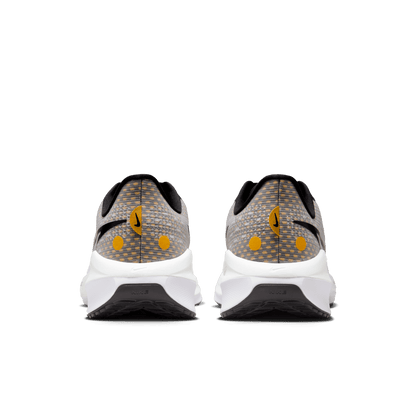 Mens Nike ZoomX Vomero 17