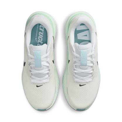 Womens Nike Structure 26