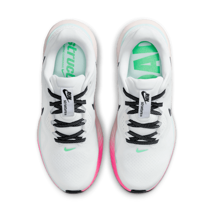 Womens Nike Structure 26