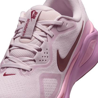 Womens Nike Structure 26