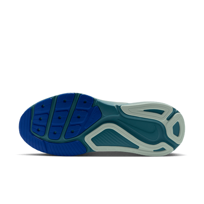 Mens Nike Structure 26
