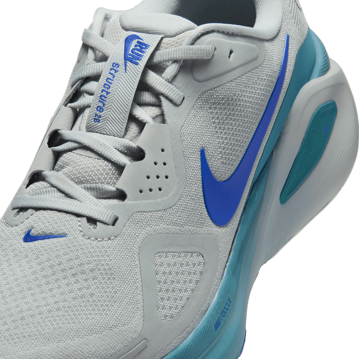 Mens Nike Structure 26