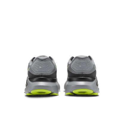 Mens Nike Structure 26