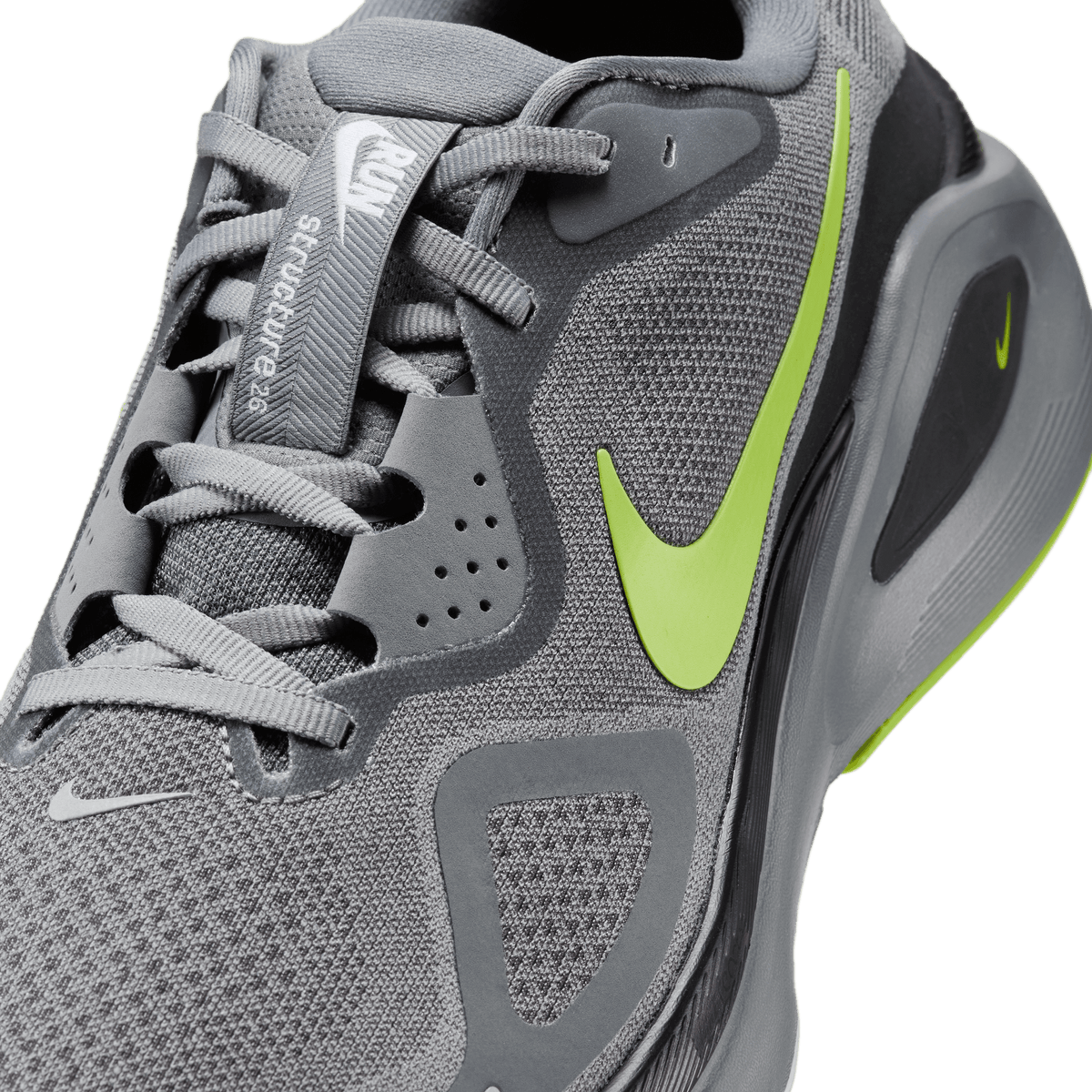 Mens Nike Structure 26