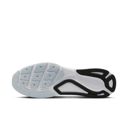 Mens Nike Structure 26