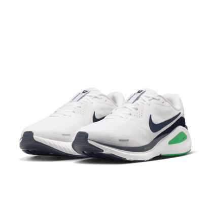 Mens Nike Structure 26