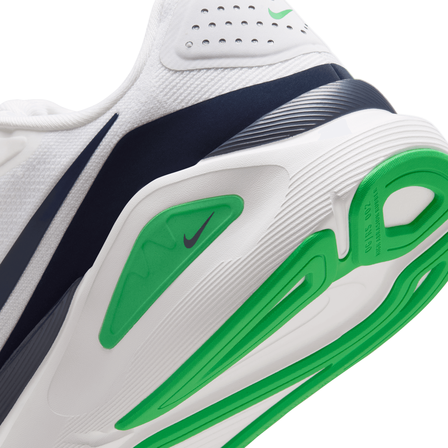 Mens Nike Structure 26