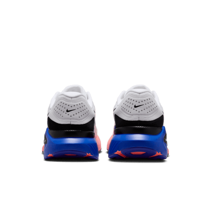 Mens Nike Structure 26