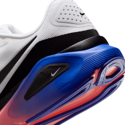 Mens Nike Structure 26