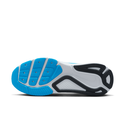 Mens Nike Structure 26