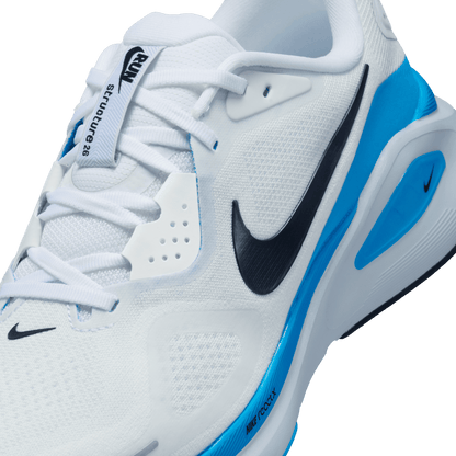 Mens Nike Structure 26
