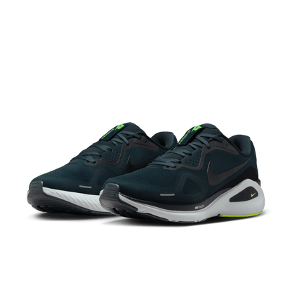 Mens Nike Structure 26