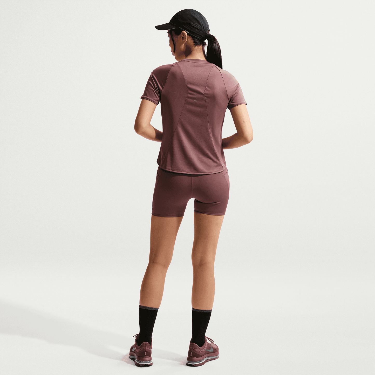 Womens Nike Dri-FIT Swift Hr 4In Short