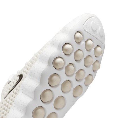 Womens Nike Mind 002