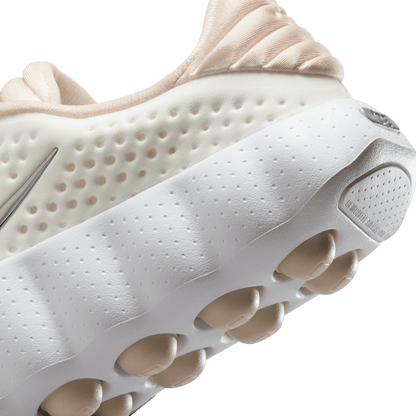 Womens Nike Mind 002
