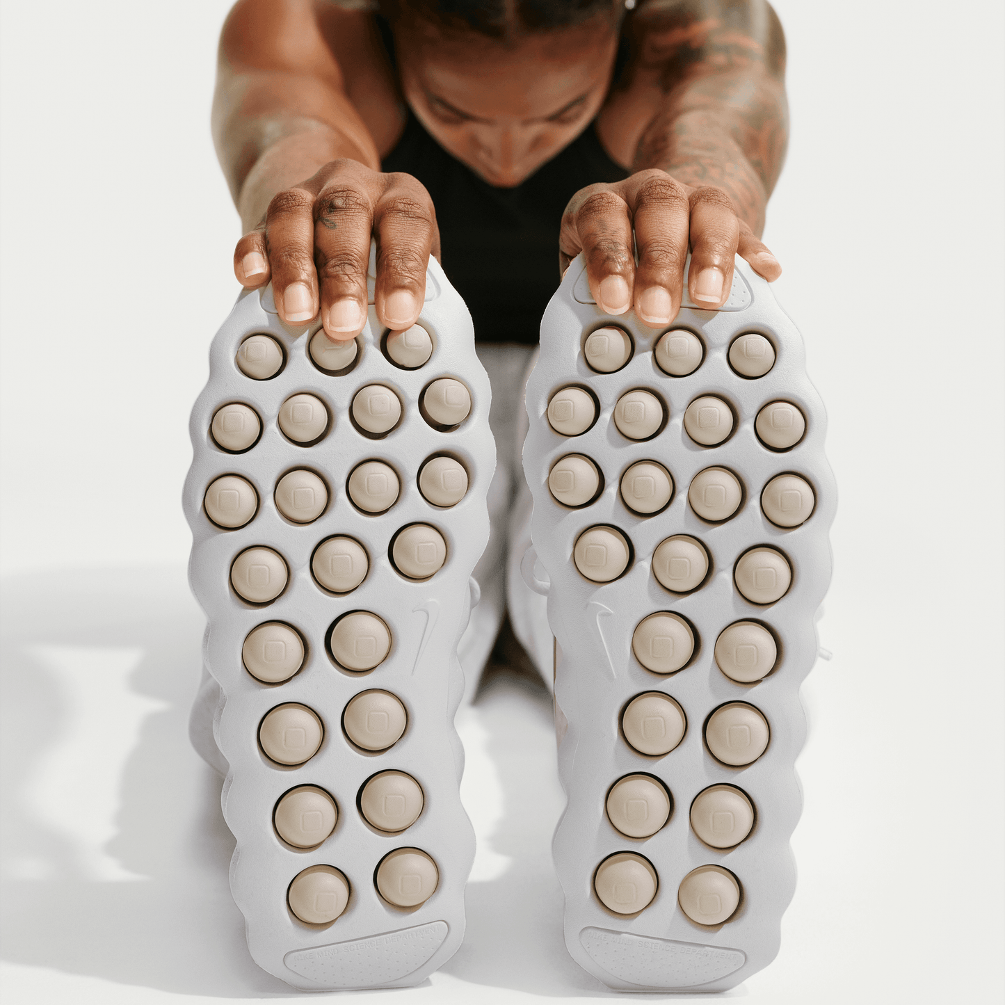 Womens Nike Mind 002