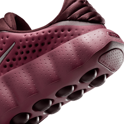 Womens Nike Mind 002
