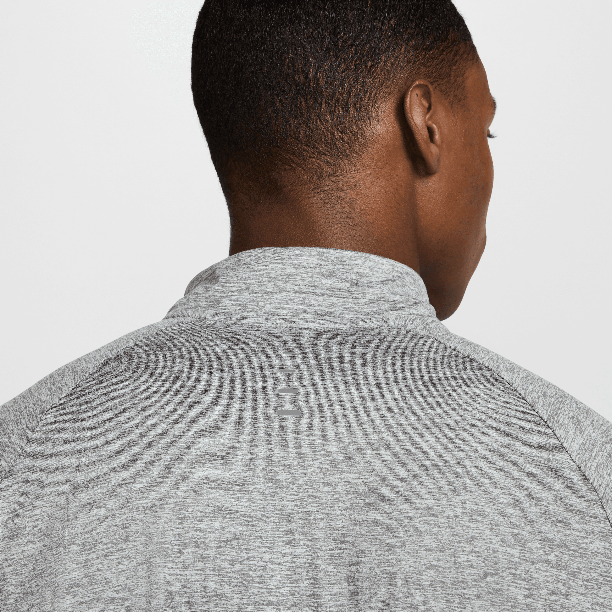 新品　BRIEFING MEN'S DRY PILE HIGHNECK RF Nike Unveils A High-Tech Sweatshirt, Inspired By Surfing