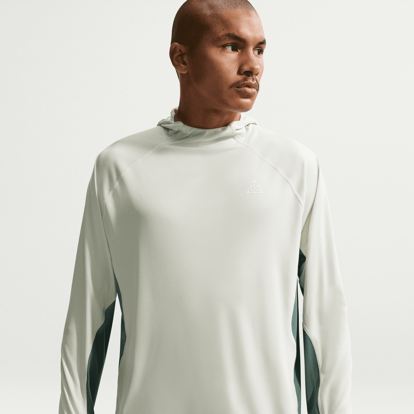 Mens Nike ACG Dri-Fit UV Solar Chase LS Hooded Top