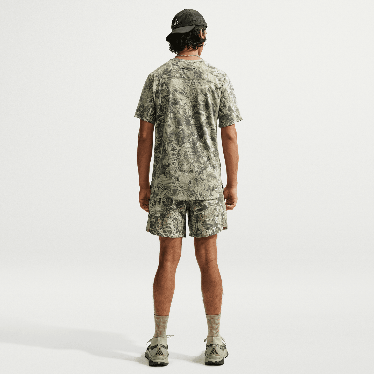 Mens Nike ACG Dri-FIT ADV Solar Chase SS Top AOP