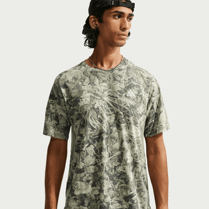 Mens Nike ACG Dri-FIT ADV Solar Chase SS Top AOP