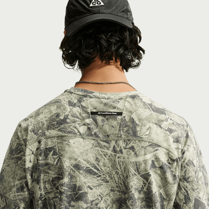 Mens Nike ACG Dri-FIT ADV Solar Chase SS Top AOP