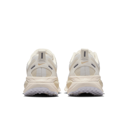 Womens Nike Vomero 18 ESS