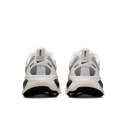 Womens Nike Vomero 18 ESS