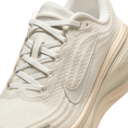Womens Nike Vomero Plus ESS