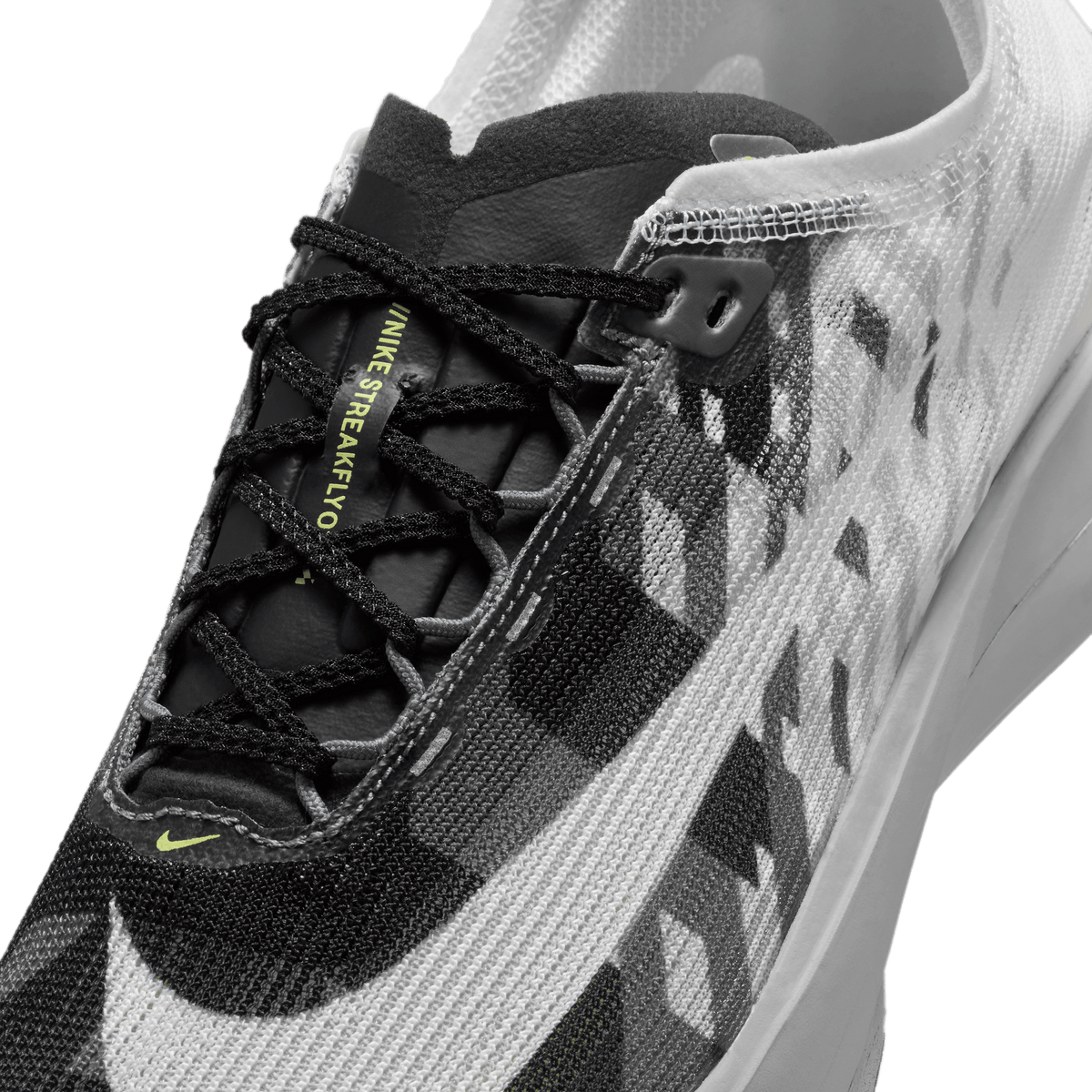 Mens Nike Streakfly 2 SE