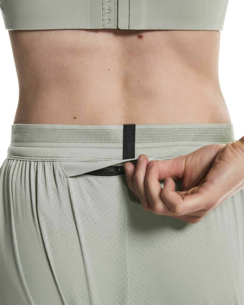 Womens On 5" Performance Shorts