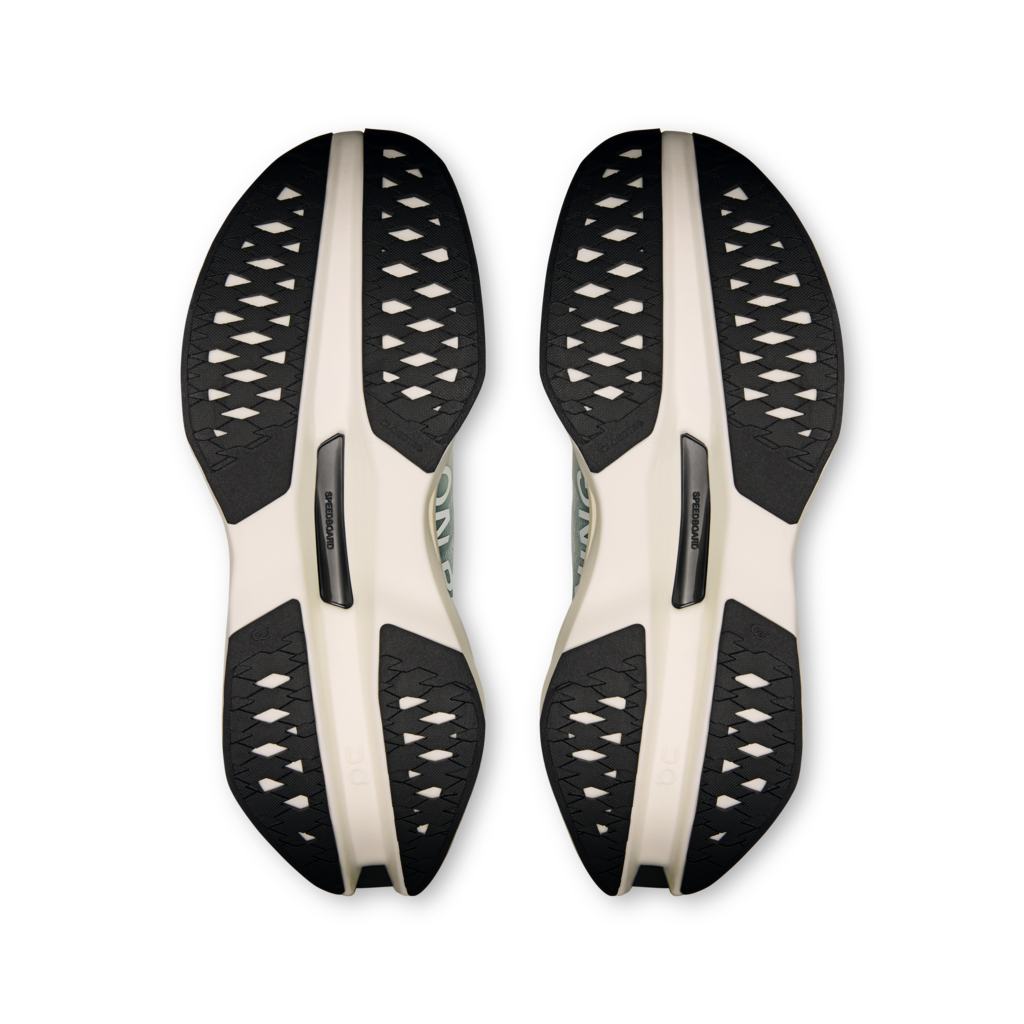 Mens On Cloudboom Max