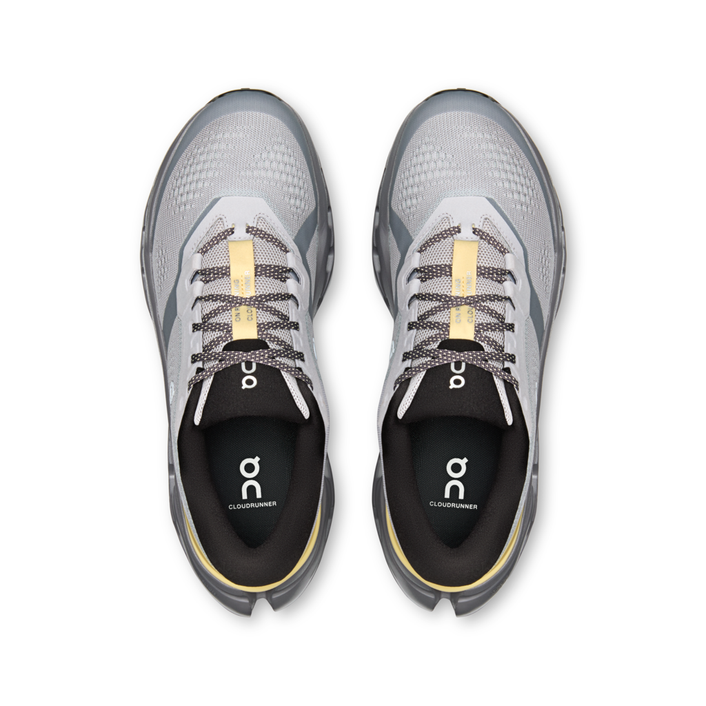 Mens On Cloudrunner 3