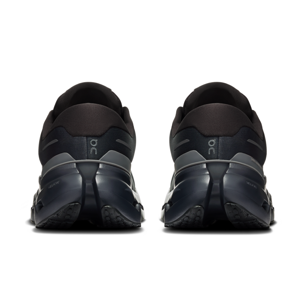 Mens On Cloudrunner 3 WP
