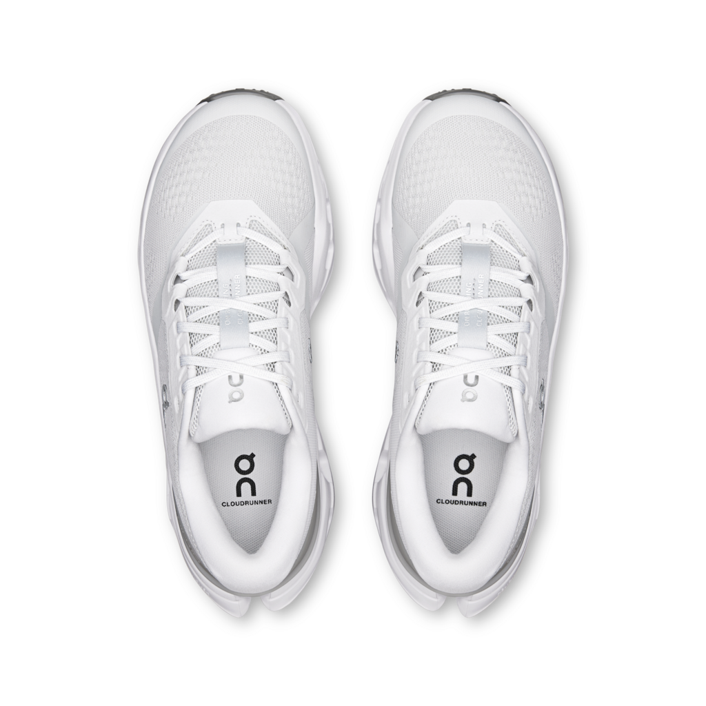 Womens On Cloudrunner 3