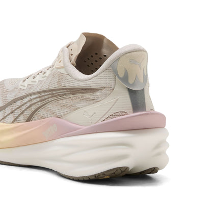 Womens Puma Deviate NITRO 4