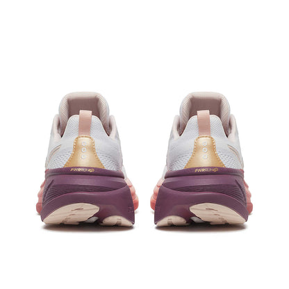 Womens Saucony Hurricane 25