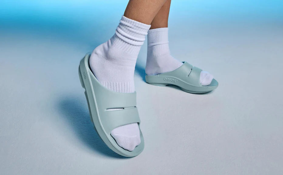 Cushioned active recovery slides for runners
